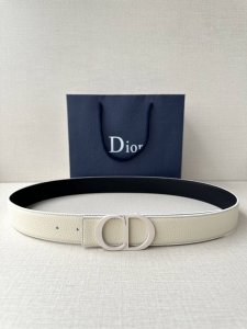 Width 3.5Cm Dior's belt buckle is crafted from stainless steel with an off-white