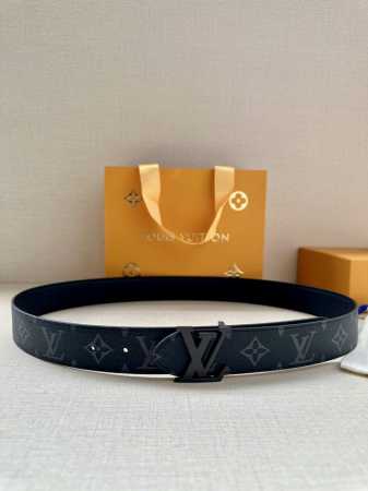 3.4 Wide Lv Trunk Double-Sided Waistband Crafted From Grained Leather For A Mode - Click Image to Close