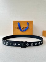 3.0 Wide Lv Double-Sided Lychee Belt Interprets Louis Vuitton's Classic Eleme