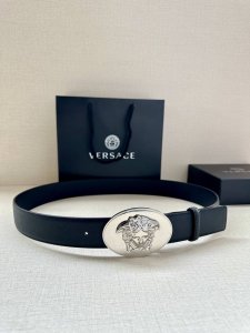 Width: 4.0 Cm Versace This Model Features Oval Metal Hardware And A Belt Adorned