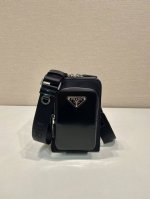 New Phone Bag 2Zt060 New Arrival This practical and minimalist smartphone bag b