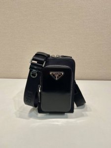 New Phone Bag 2Zt060 New Arrival This practical and minimalist smartphone bag b