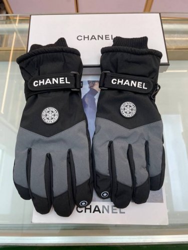 Chanel New Men's Ski Gloves, Warm and Comfortable, Size: One Size