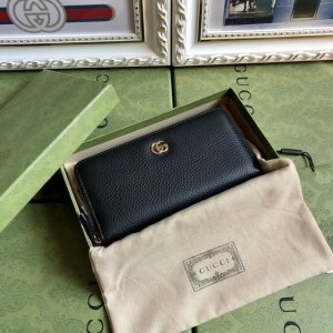 The top-of-the-line model features imported leather and imported threads. The n