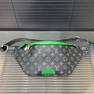 Louisvuitton Lv Discovery waist bag, crossbody bag, chest bag, real product phot