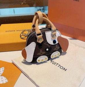 Popular Louis Vuitton Louis Vuitton new Mini puppy shell bag Lv bag pendant, ke