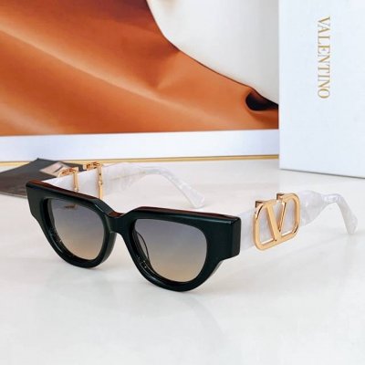 Valentin* Model: Vls103A Size: 51 ports 18-145 DDD