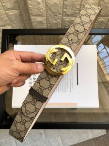 Gucci: Original fabric, lining with first layer cowhide tree paste frosted bott