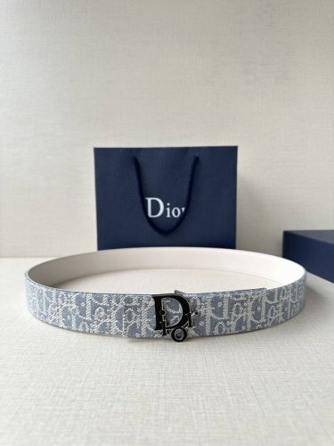 Width 3.5Cm Dior Inspired By The Iconic Bag Of The Same Name, The Montaigne Belt