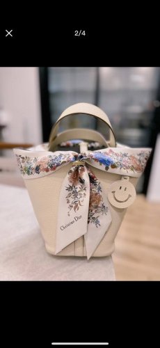 Dior's latest floral double-layer headband. It truly gets better the more you lo