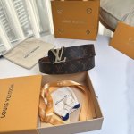 Louis Vuitton (Ddd) Full set packaging, 40mm width, genuine one-piece cast metal