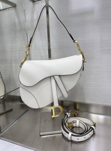 Large Saddle Bag with Shoulder Strap: The king of kings, this classic saddle bag