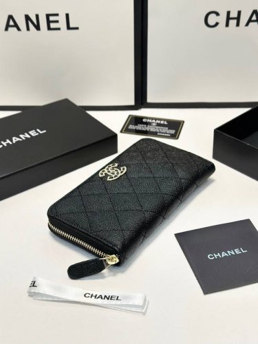 Color: Black Size: 19X10 Chanel's popular caviar single zipper wallet, classic