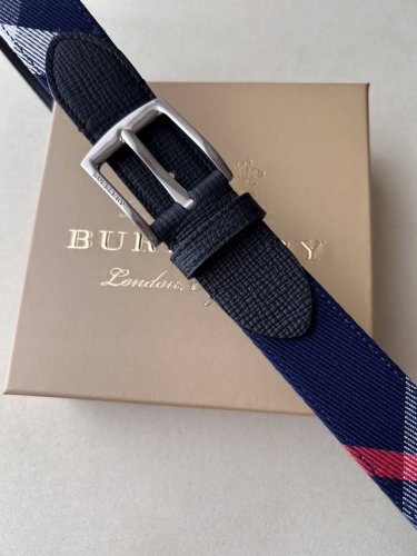 Brand: Burberry Price P Size: 35Mm Width Authentic Size Hardware Material: Count