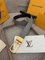 Lv 3.5 Belt, the Slender reversible belt offers sleek lines, a modern style, and