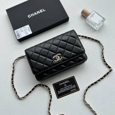 Color: Black Size: 20X13 Woc classic fortune bag sheepskin, can be worn crossbo