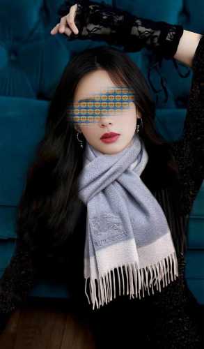 New arrival: 120% cashmere Burberry uses cashmere from Inner Mongolia. This is