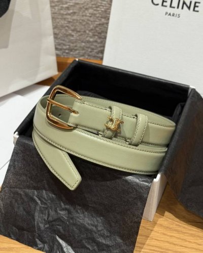 Celine 25mm Leather Strap This Taurillon leather strap features a cowhide lining