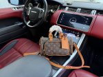 High-end Louis Vuitton LV shoulder bag, Louis Vuitton messenger bag M14981. Lou