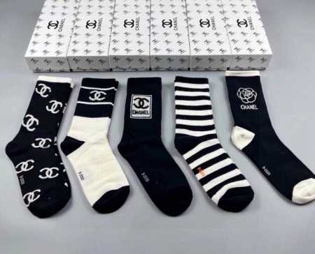 Special Chanel women's socks, new arrival from Chanel, five pairs per box, made - Click Image to Close