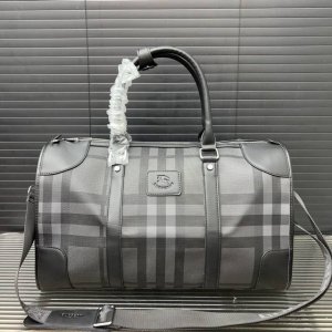 Burberry men's bag, printed travel bag, airport bag, classic and versatile, phot