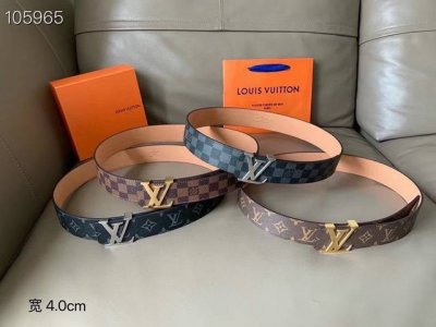 This double-sided belt, also available at Louis Vuitton stores, features Damier