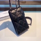 Chanel 19 series mobile phone bag, exquisite workmanship, can be carried by han