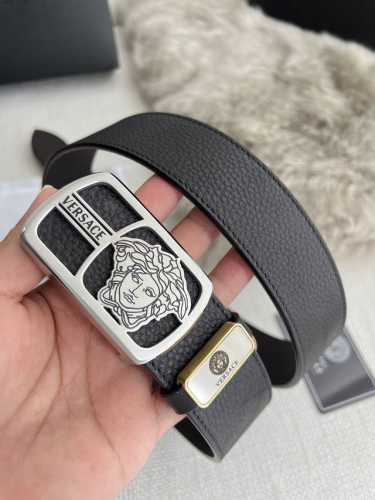 Product Name: Versace Original Belt/Leather Bag Model: Hook buckle, classic man