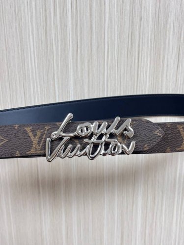 New for the season, this belt is crafted from luxurious calfskin and Monogram ca