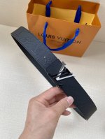 LV original single-layer cowhide with monogram pattern, lined with top-layer cal