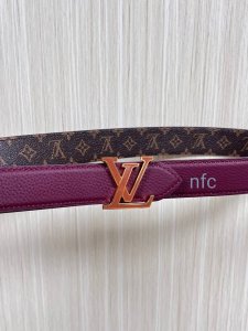 Flowergram Reversible Belt: This belt combines Monogram canvas and Monogram embo