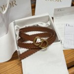 DIY Saddle Belt (Ddd) This saddle belt offers a fresh take on a classic style, s