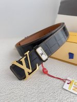 Pujia Prada shorts, a summer fashion all-match artifact, classic and versatile,