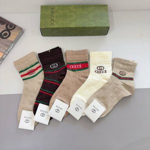 5 pairs per box with packaging Gucci new early autumn mid-calf socks! Pure cott