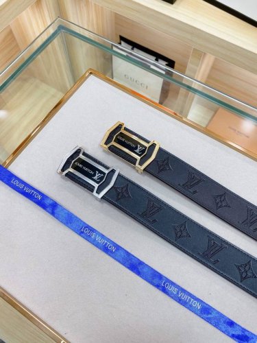 Louis Vuitton is the world's largest high-end fashion holding company. It is wo