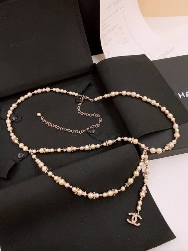 Xiangjia Gypsophila Waist Chain Belt. Newly purchased in 2025. PearlWaistChain.