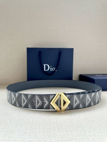 Width 4.0Cm This Belt Buckle Adopts The New Cd Diamond Logo Shape And Is Careful