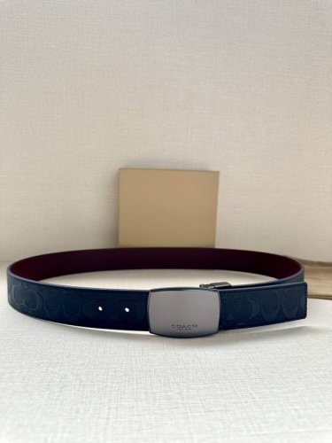 3.8cm Width Coach This reversible belt features the classic logo pattern on one