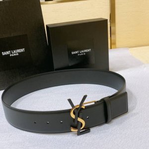 Salnt.Laurent.Paris. Buckle belt. Engraved with the Yves Saint Laurent Paris log