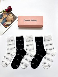 comes with packaging 5 pairs per box Miumiu Miu Miu classic letter logo pure co