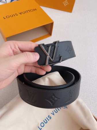 Lv This Lv Pyramide Belt Combines Natural Calf Leather With Louis Vuitton's Sign - Click Image to Close