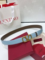 Vlogo Signature reversible calfskin beltBrass Vlogo Signature buckle- Outer meta