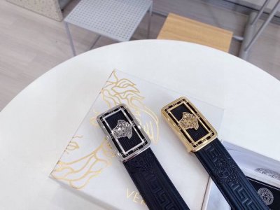 Fully packaged, Versace new model for the year. 3.8cm wide. Made of genuine pal