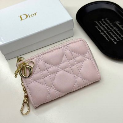 Dior 4778 Color: Black Pink Size: 11*7*2 The latest model from Dior! Crafted fro