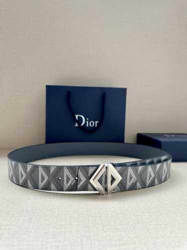 Width 4.0Cm This Belt Buckle Adopts The New Cd Diamond Logo Shape And Is Careful