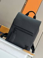 All-steel hardware and genuine leather Takeoff Backpack M21367 Men's Backpack T