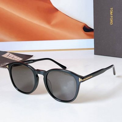 Tom For* Model: Ft0834 Size: 51 ports 21-145 DDD