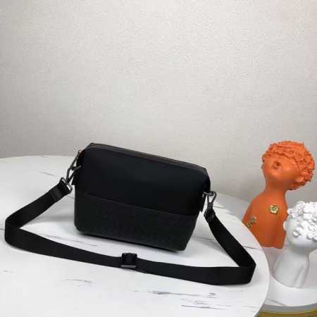 Bv The latest men's shoulder bag, original quality, made from premium waxed cowh - Click Image to Close