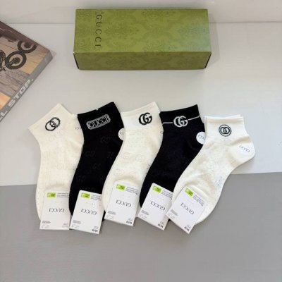 Packaged with 5 pairs of Gucci bamboo cotton ankle socks. Recommended by Instag