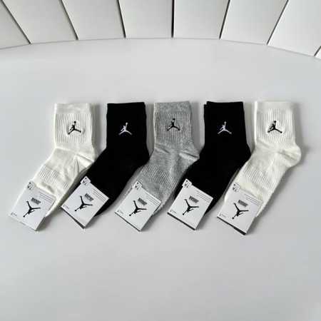 Special Packaging Air Jordan New Embroidered Mid-Length Slouch Socks! Five pairs - Click Image to Close